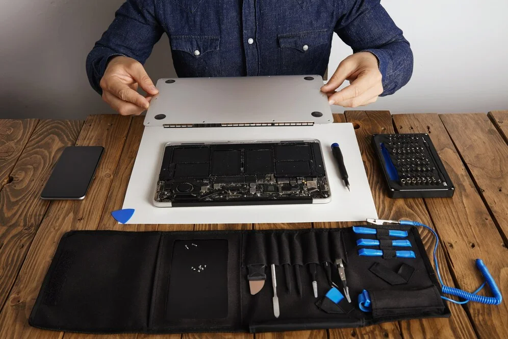 Secrets of MacBook Pro A2141 Screen Replacement