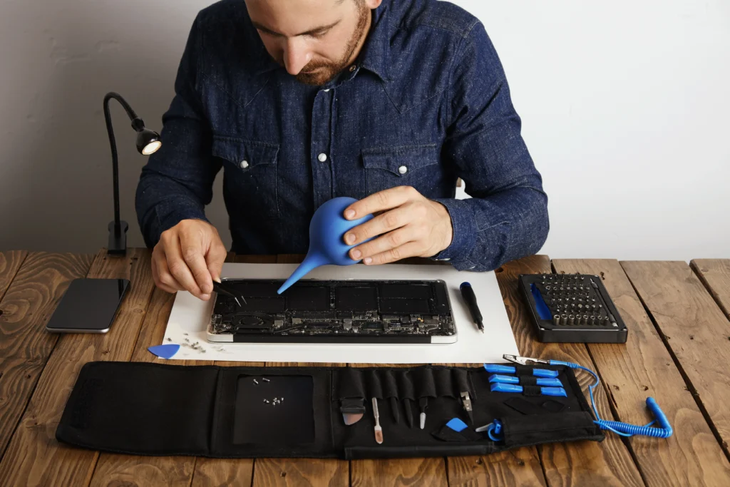 Best  Apple Repair Service Center in Kolkata, Avoid Frequent Laptop Repairs